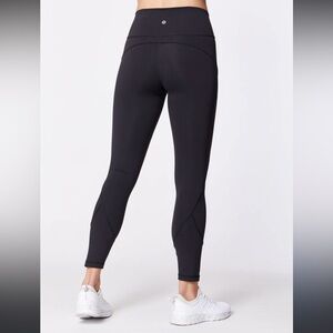 Lululemon In Movement Everlux tight 25”